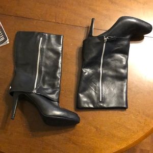 Tahari Boots